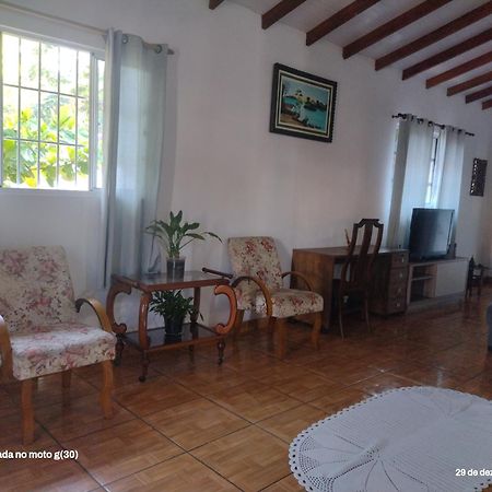 Casa Familia Villa Илябела Екстериор снимка